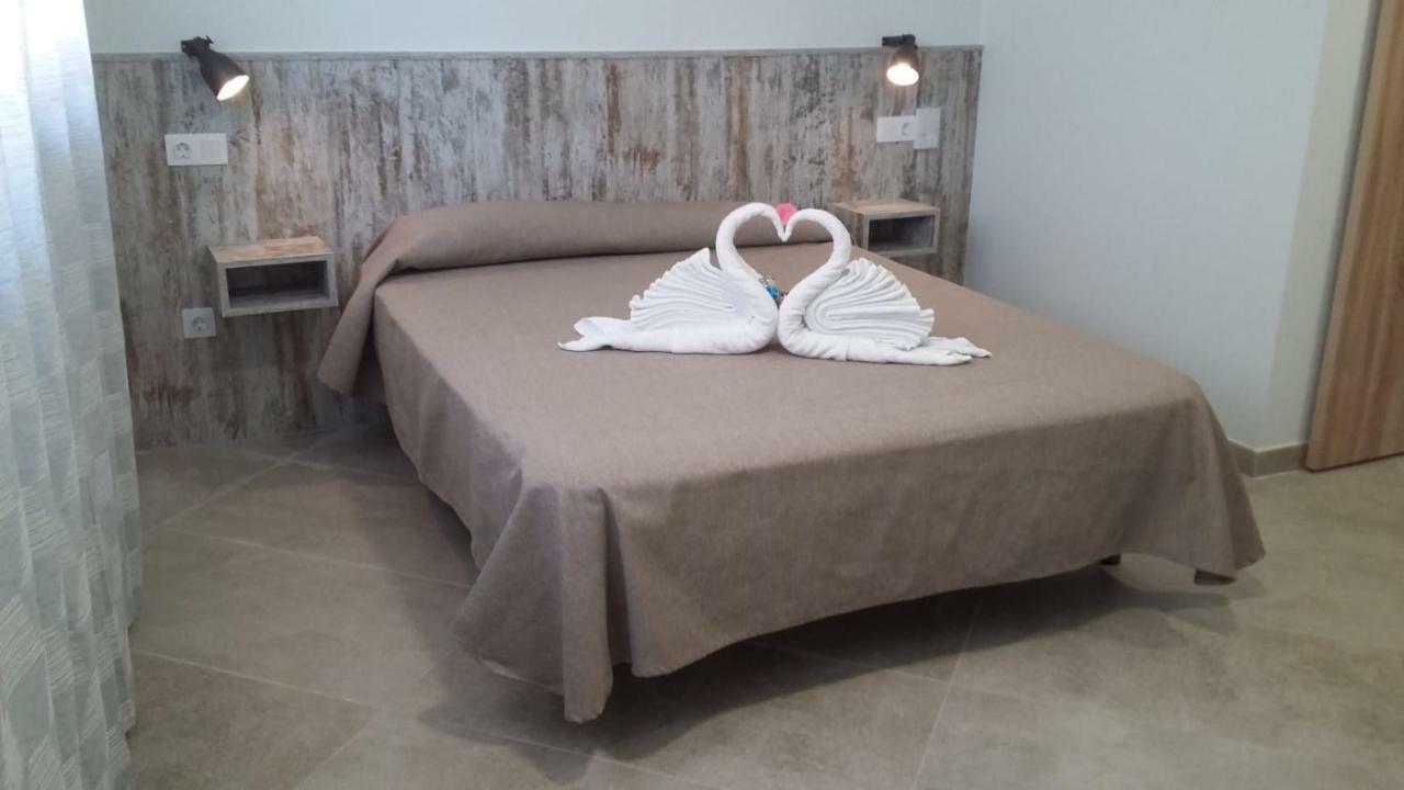 Cal Ribero Lejlighedshotel Vilanova De La Sal Eksteriør billede